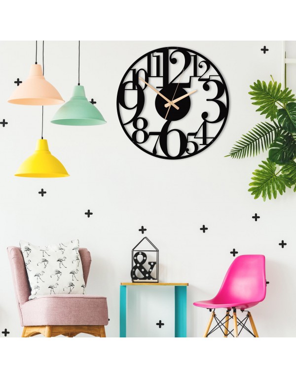 Metal wall clock with numbers